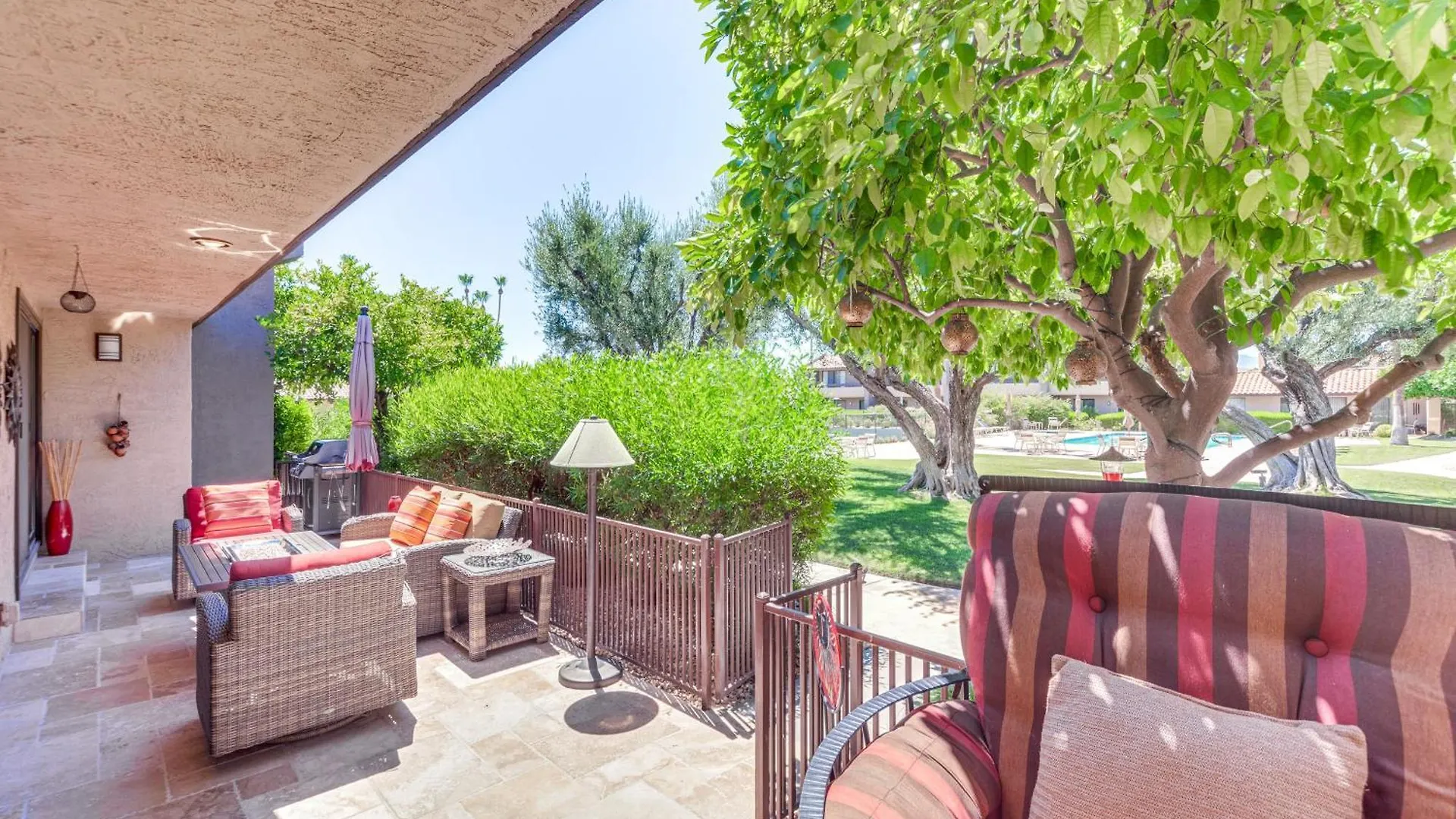 Palm Springs Gem Walk To Town, Private And Stylish Villa